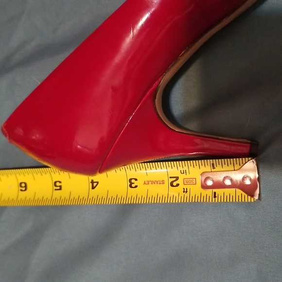 Heels - Picture 8 of 8